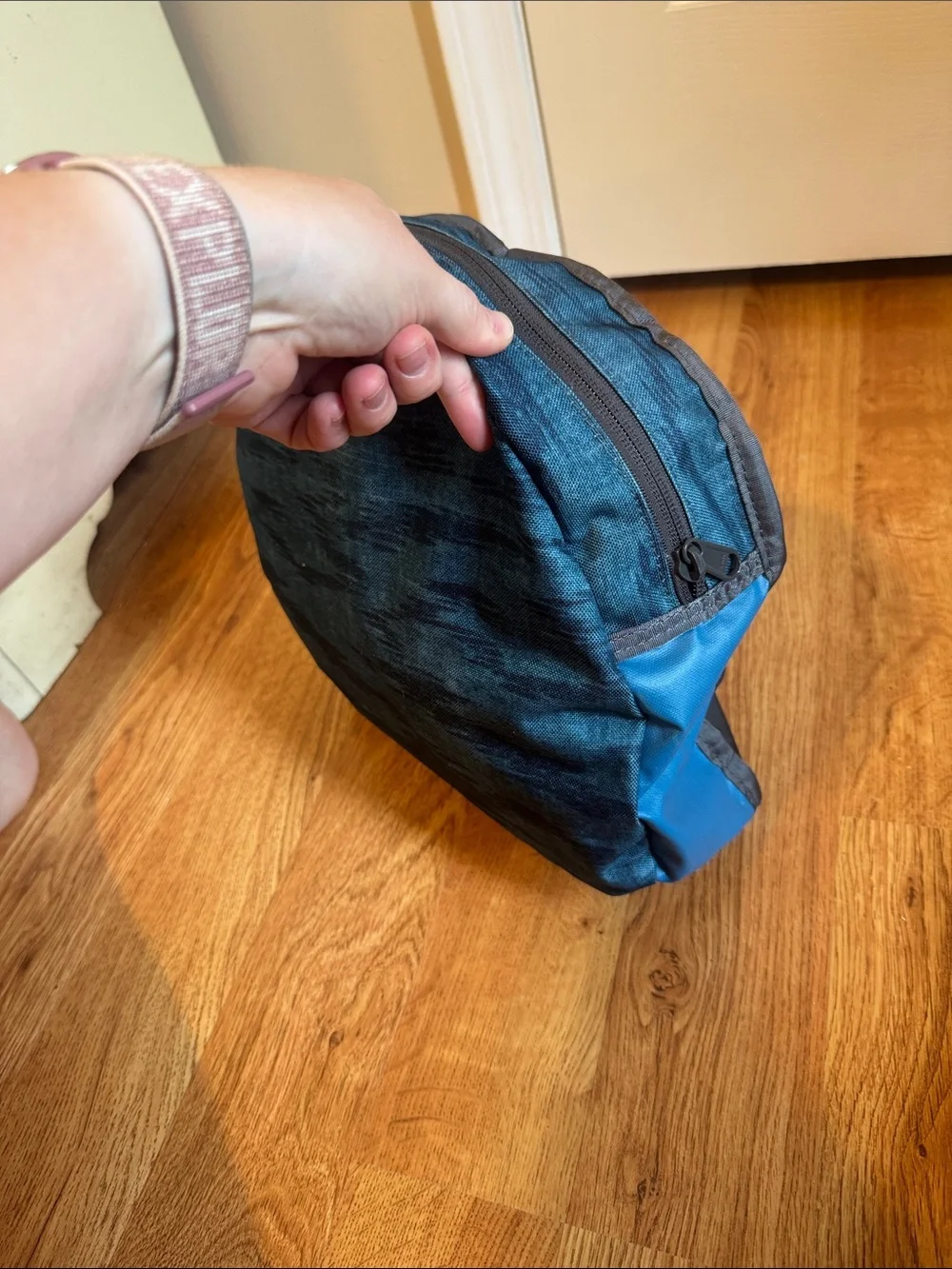 Dakine spacious duffel
